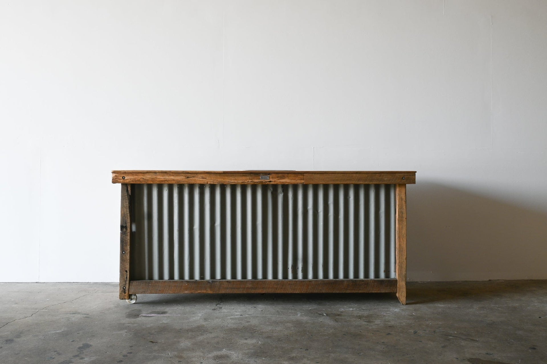 COUNTRY KITCHEN Bar (SOLID UNIT)