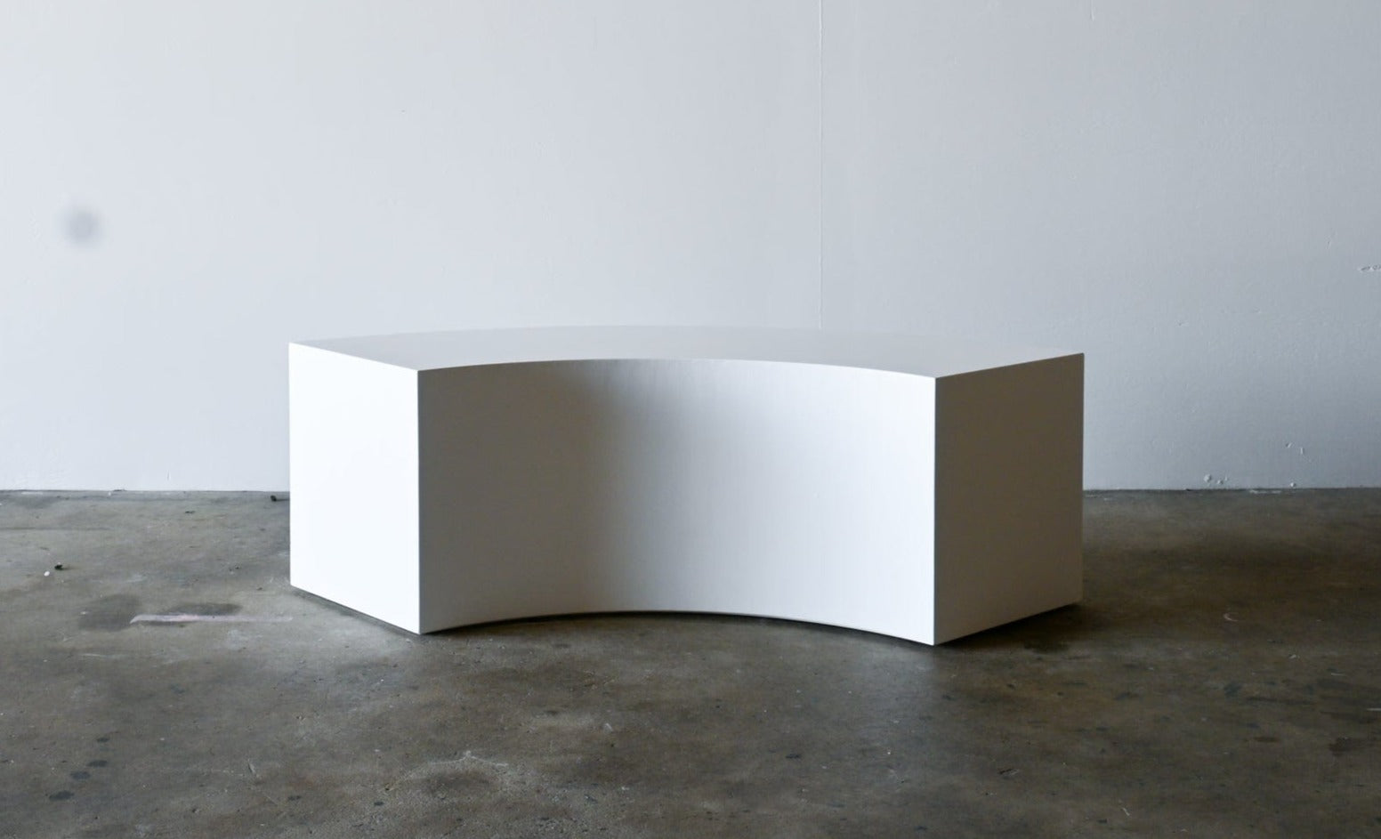 MR CURVED Plinth - WHITE 450mm H