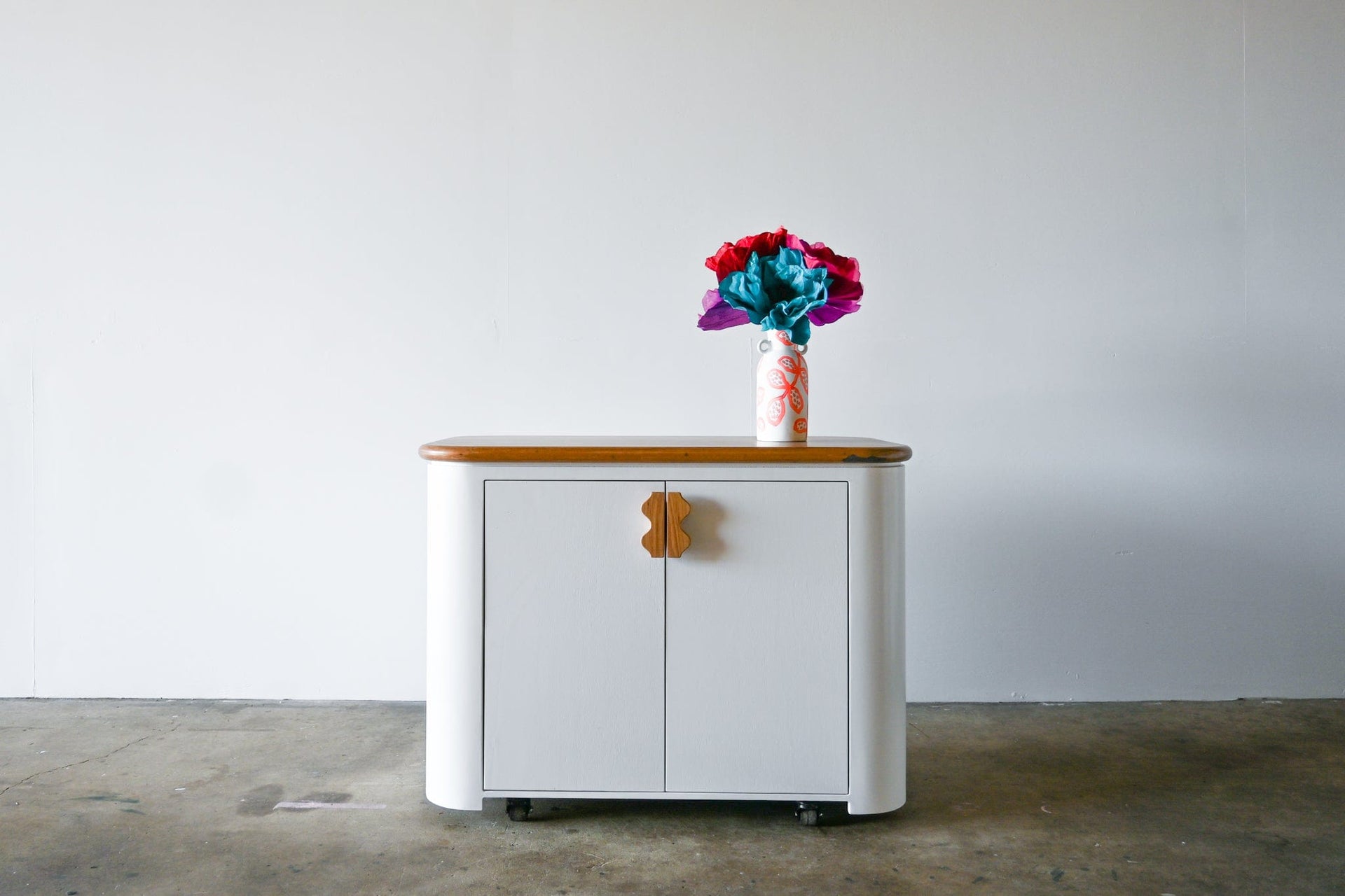 SUMMERHAYES Curved Cart - White (SOLID UNIT)