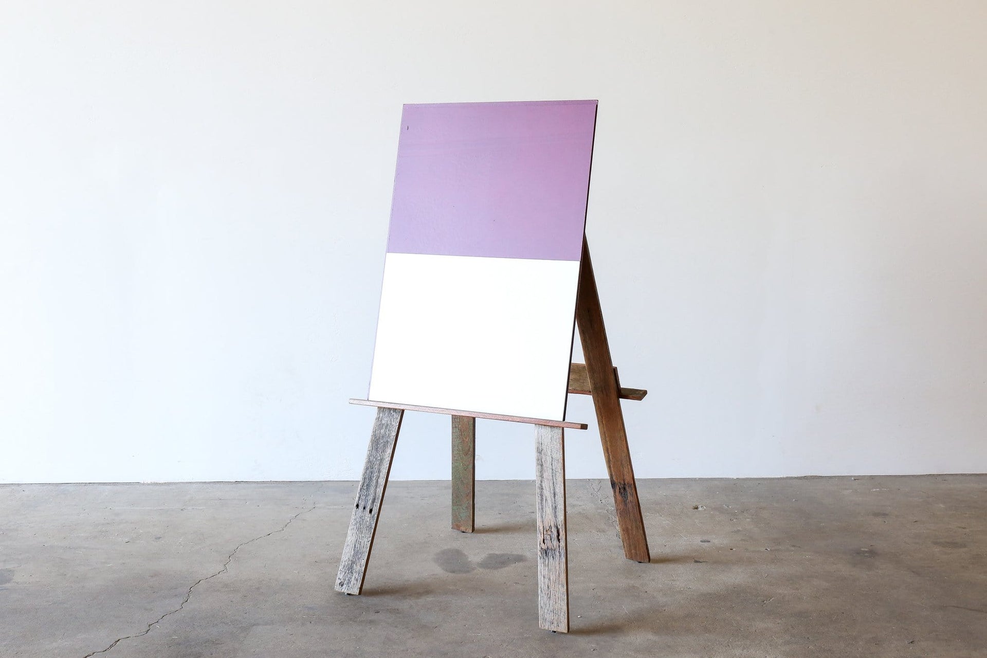 RECYCLED TIMBER Easel
