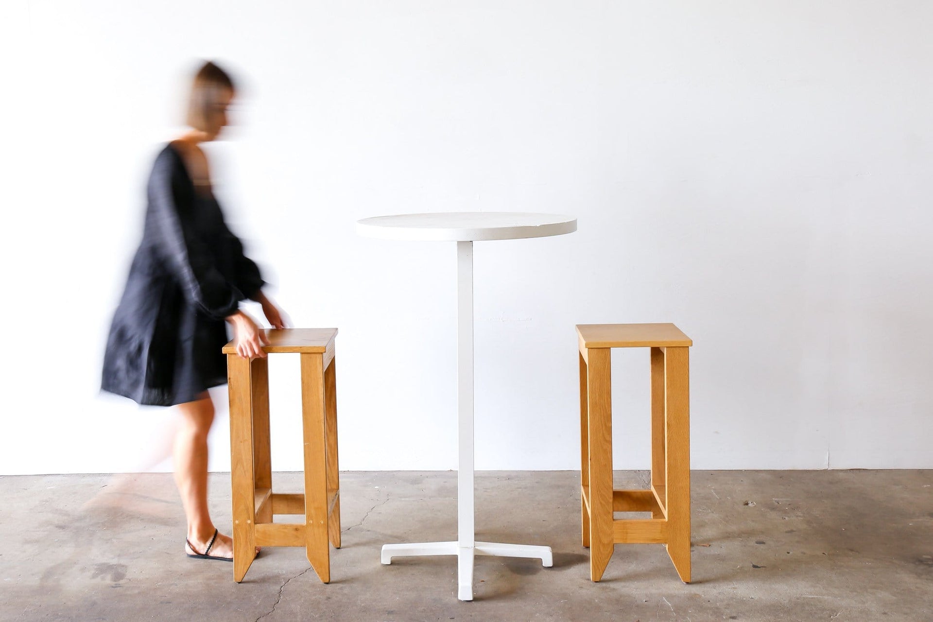 SPRITZER Bar Table