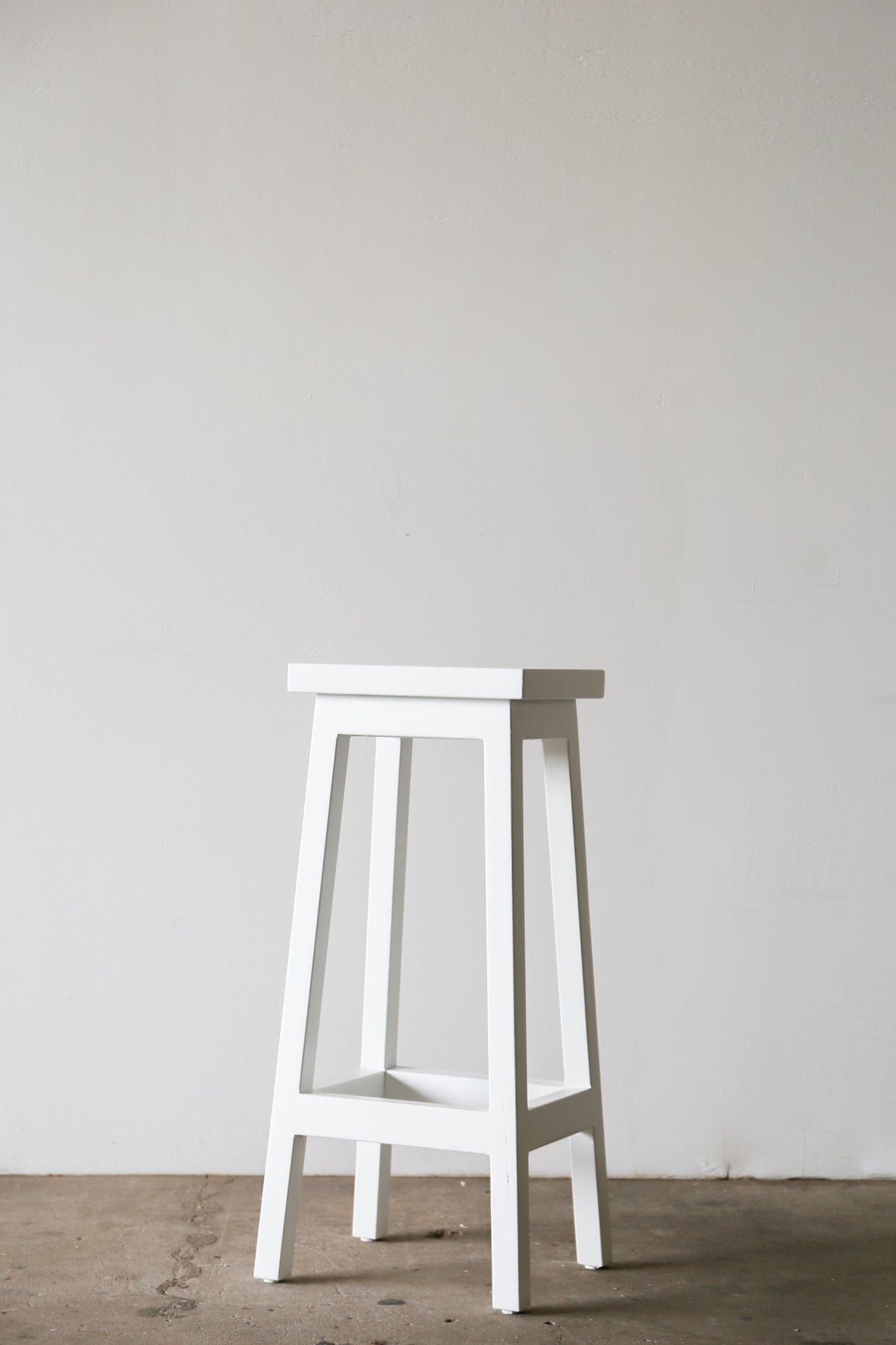 SHERBERT Stool - WHITE