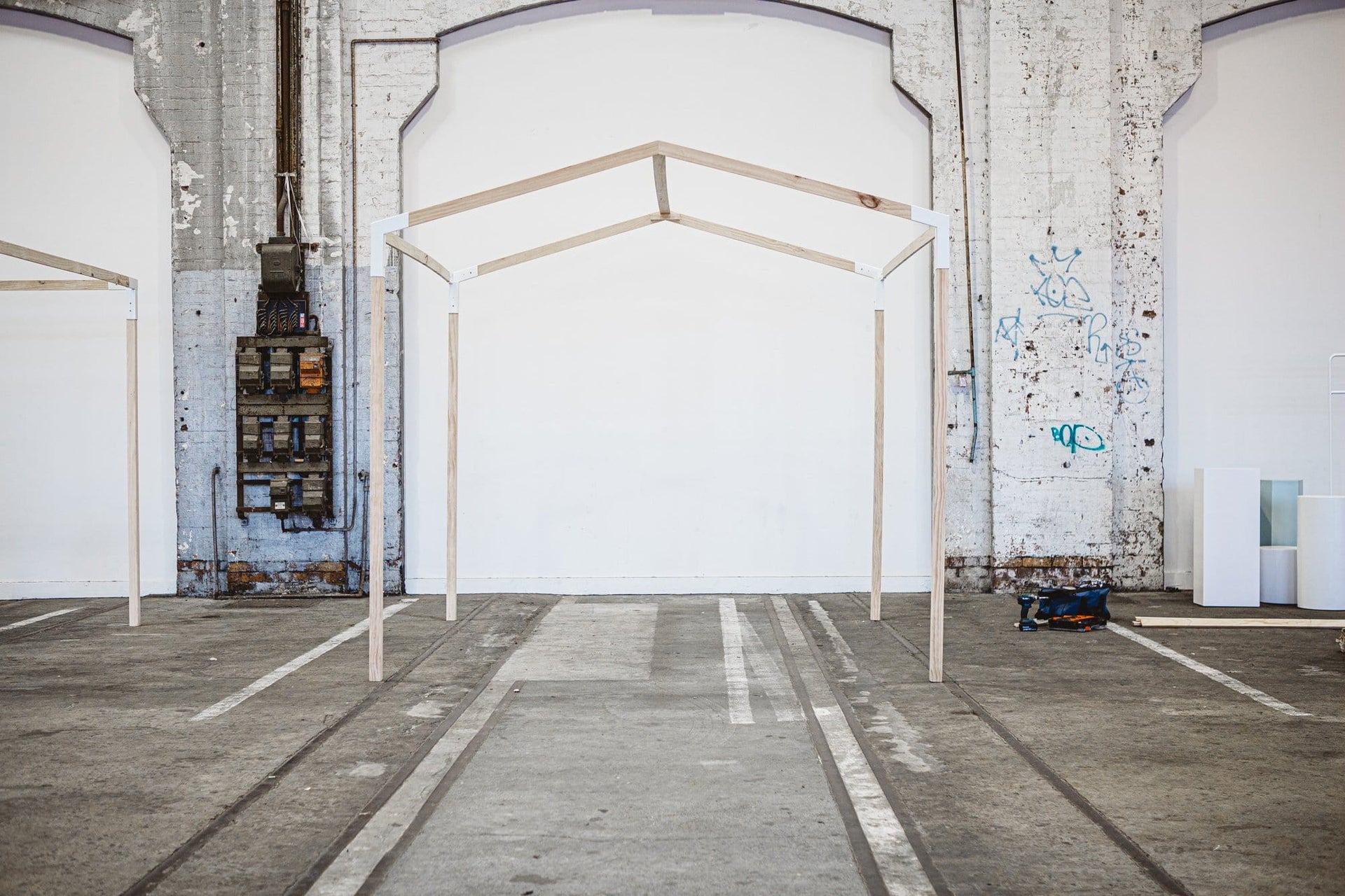 Pitched Post Structure | 3 x 3