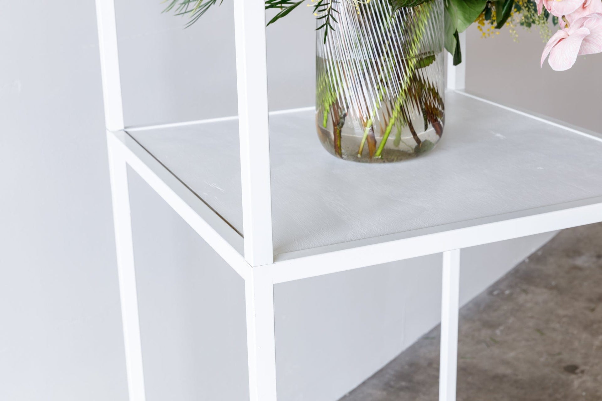 BOX TROT Bar Table - SMALL WHITE